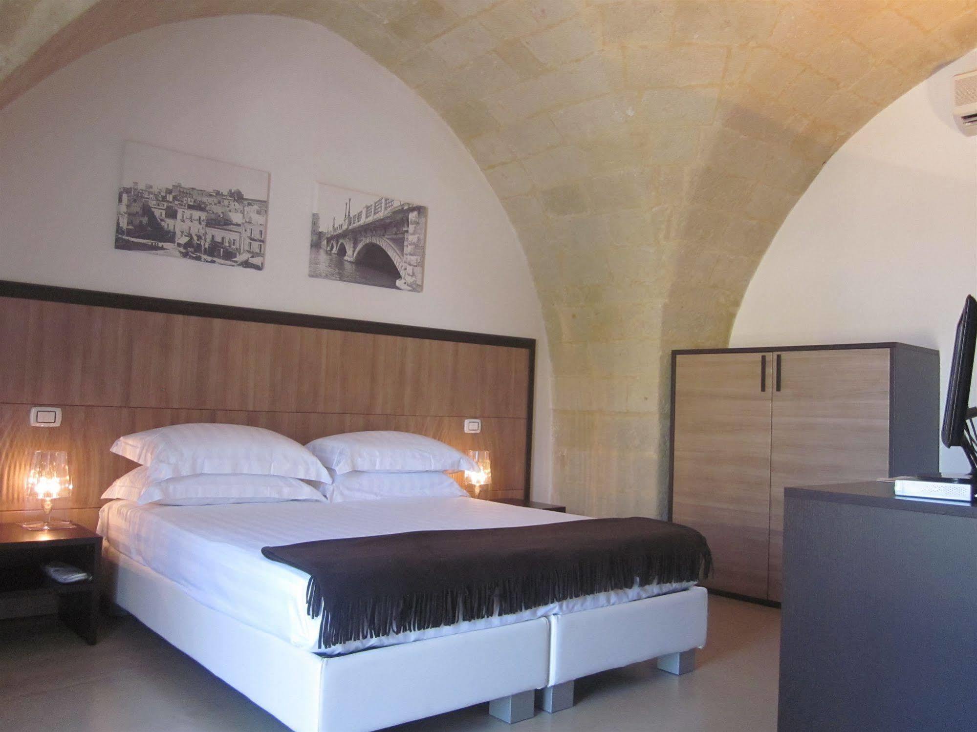 Albergo Del Sole Таранто Экстерьер фото
