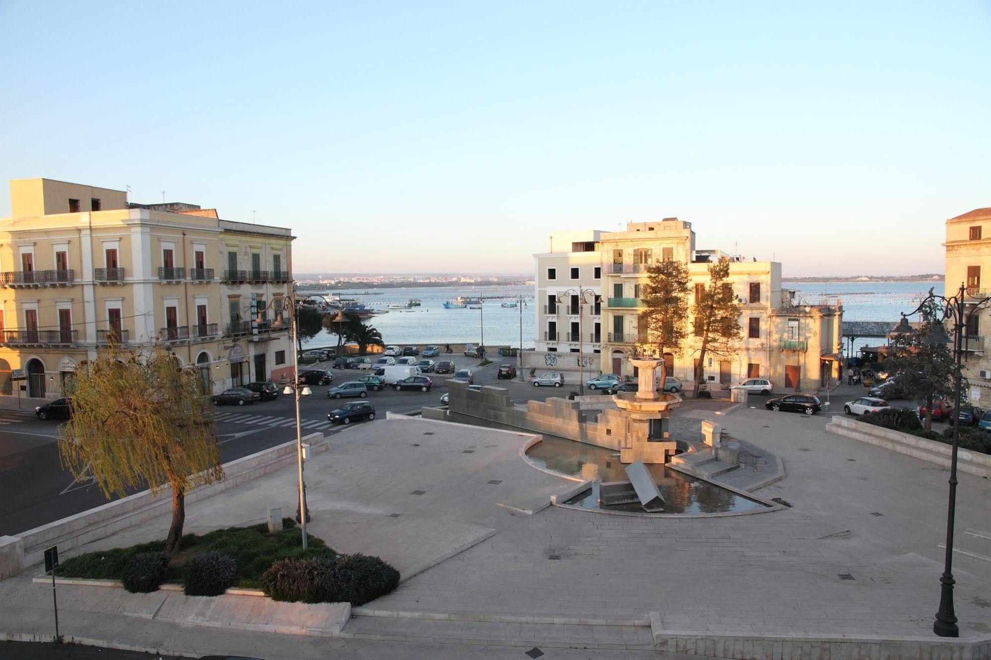 Albergo Del Sole Таранто Экстерьер фото